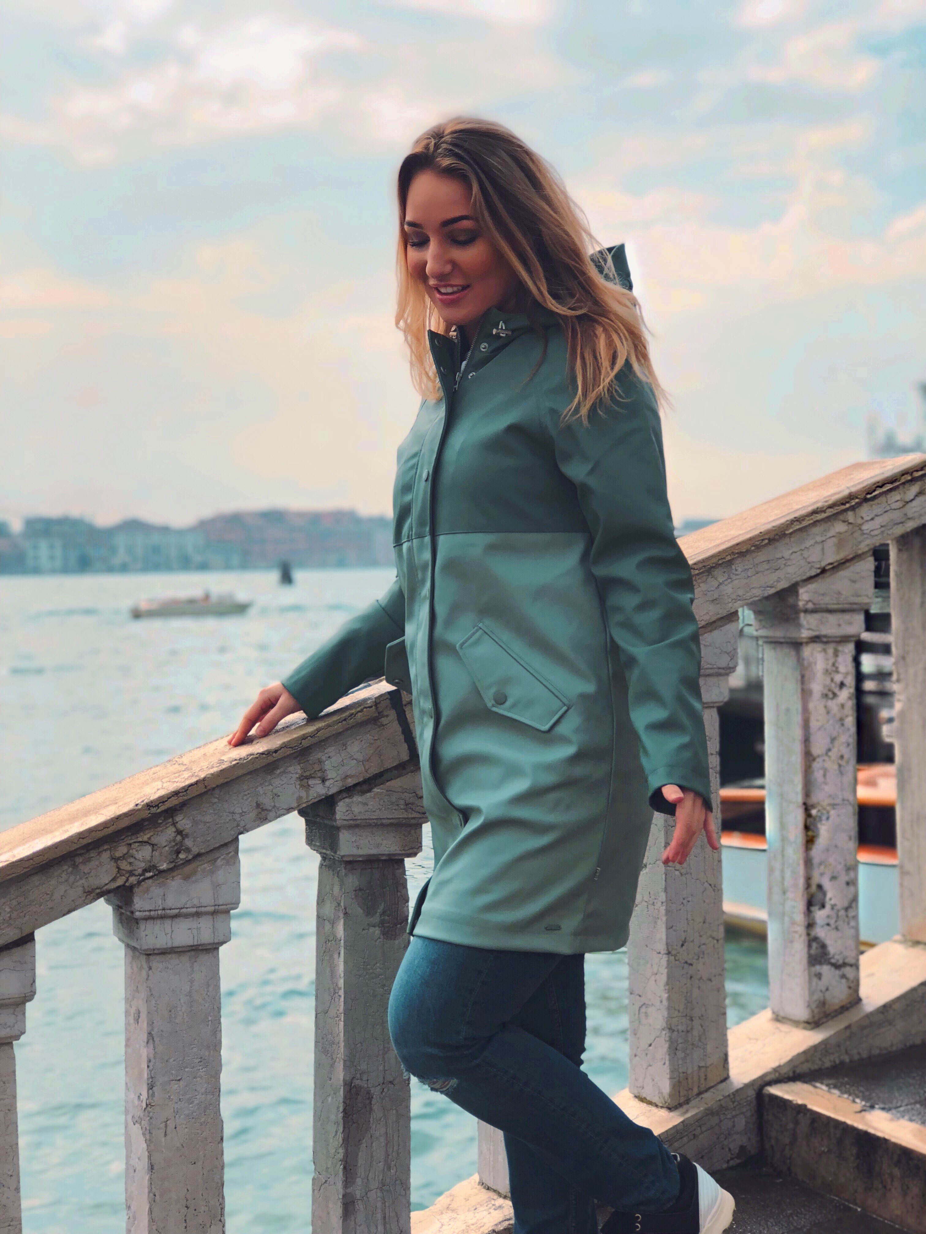 B8EFBC81-CADC-434D-A9B3-A37BCA3A84FB