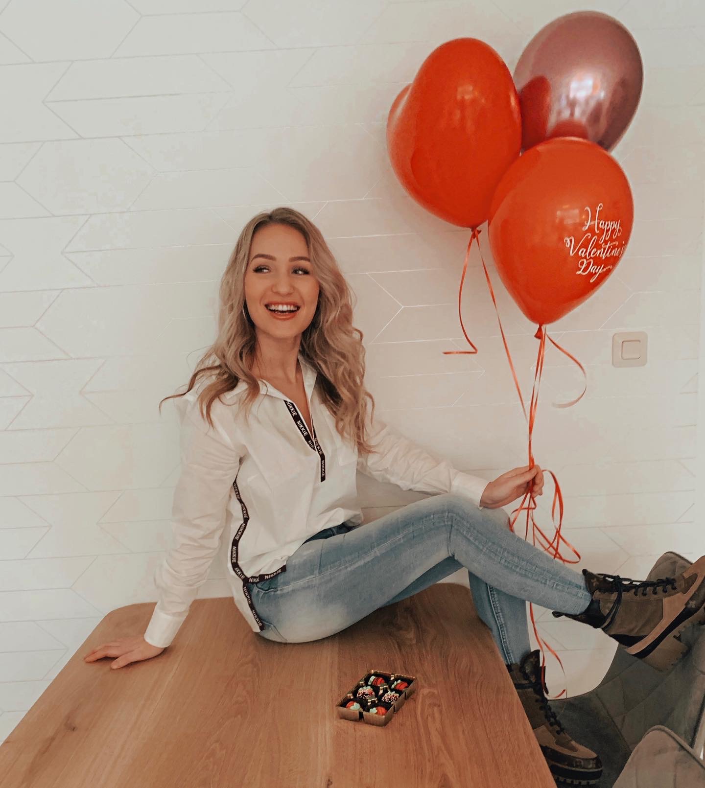 68E3068C-34D9-4952-916B-B36776CE4572